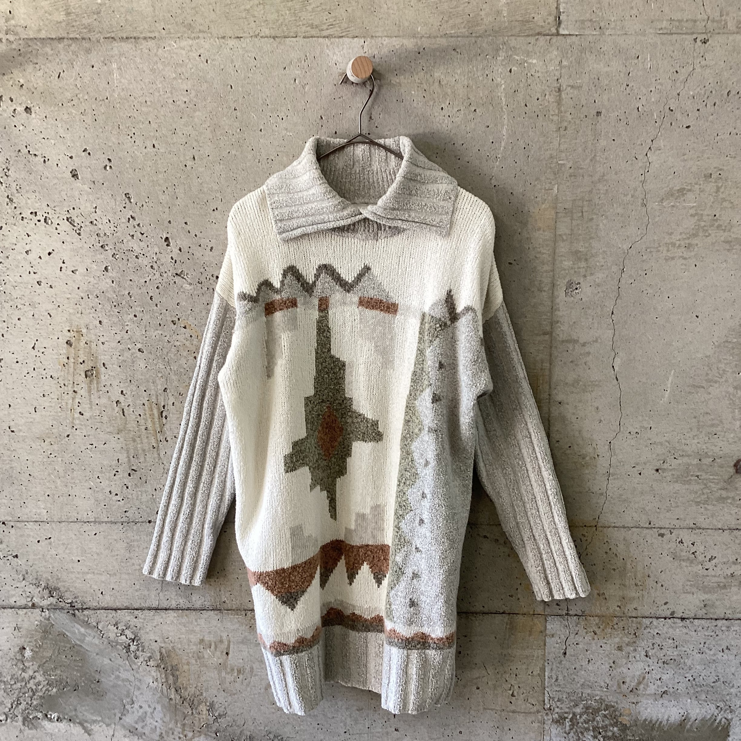 White patterned knit