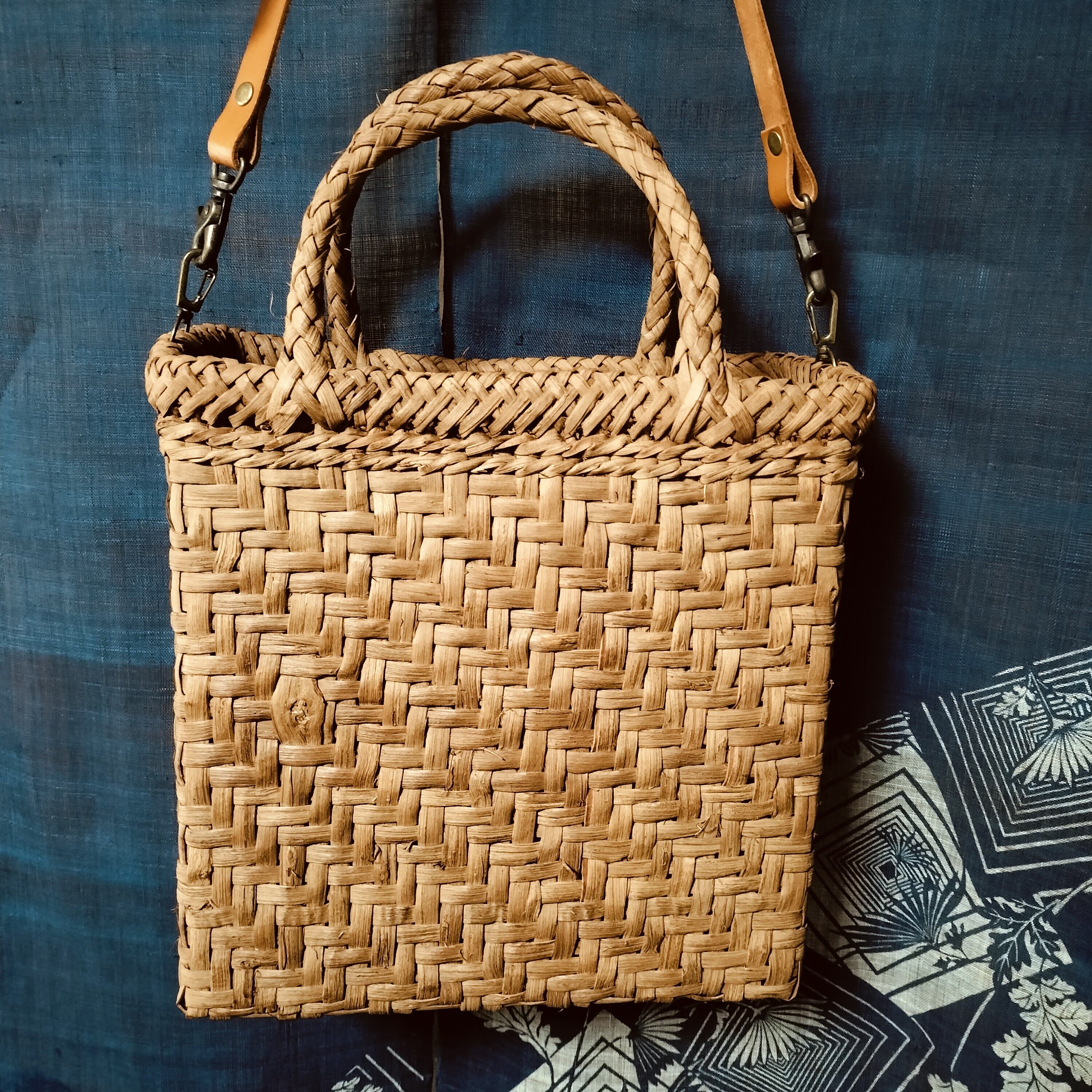 山葡萄　ポシェット　山葡萄籠 純国産 山葡萄かごバッグ 特上石畳編み5mm 本革ショルダー ポシェット