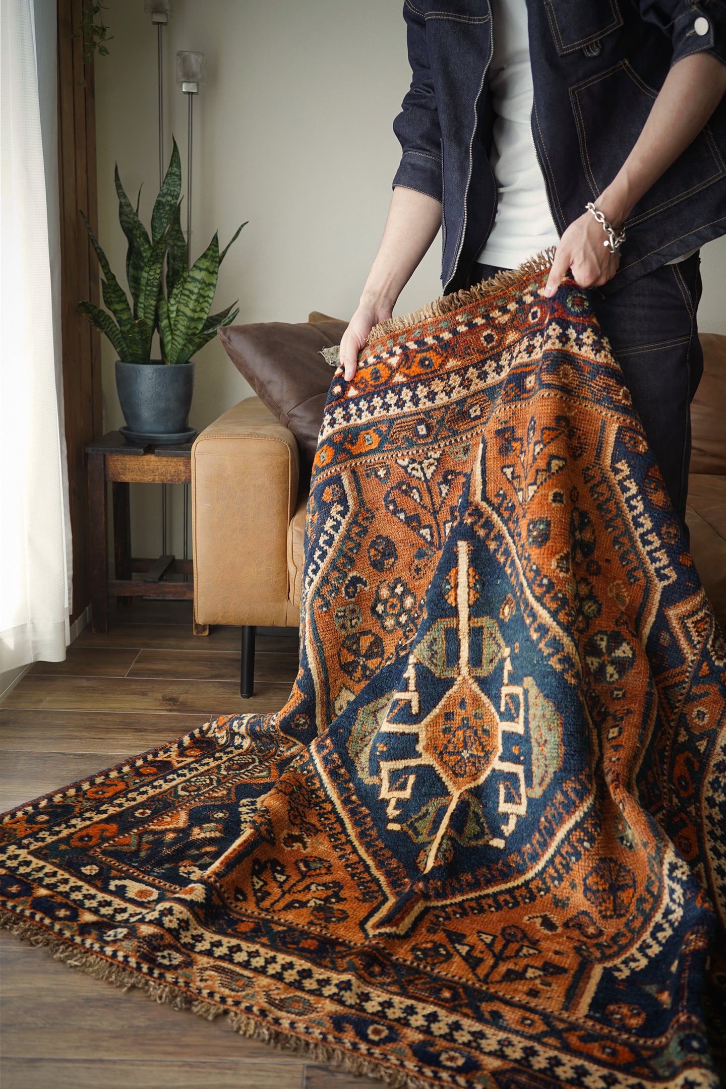 860】Semi Antique Persian Shiraz Qashqai rug 1940's | ヴィンテージ