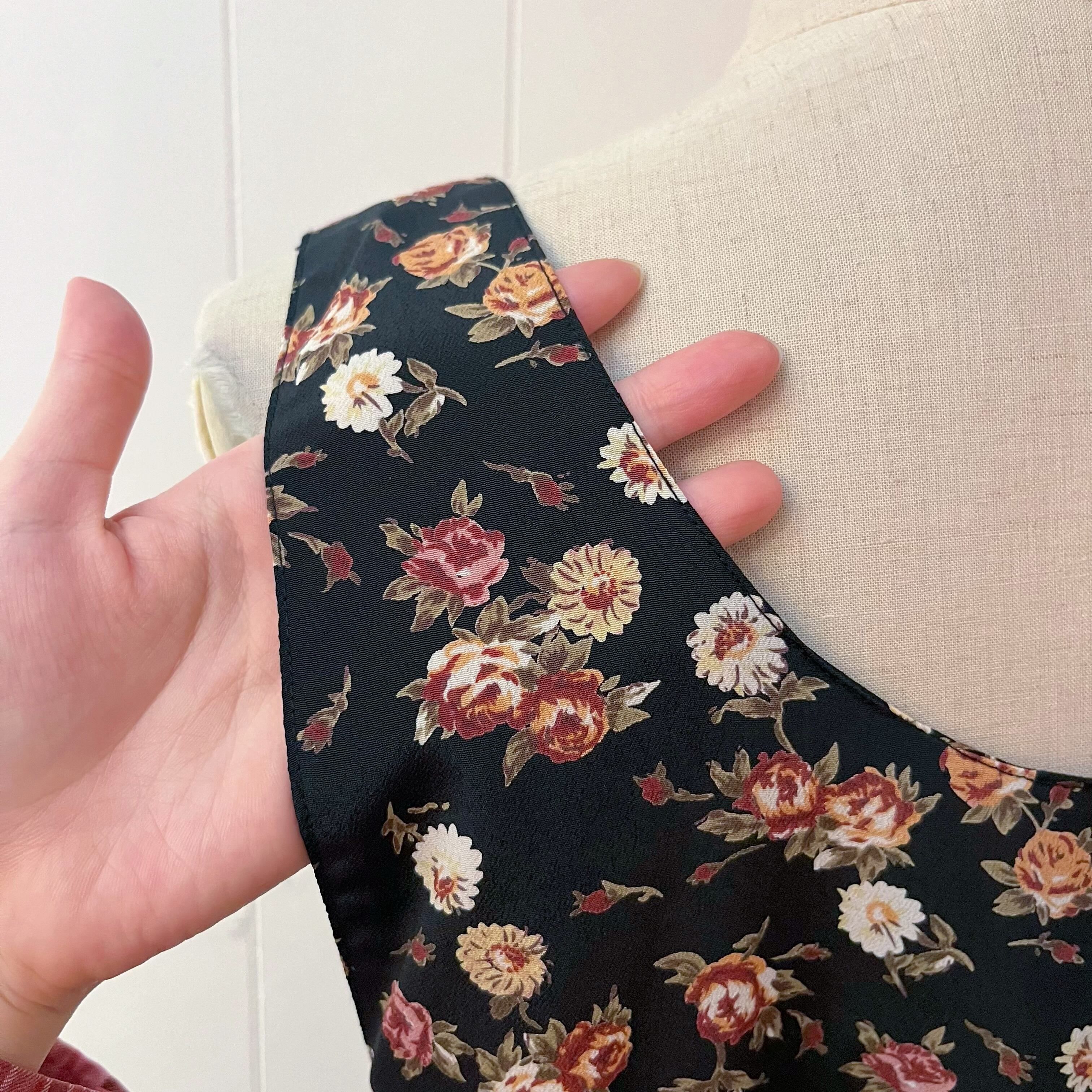 black flower frill button jumper skirt