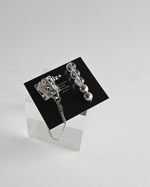 Asymmetry sET.
