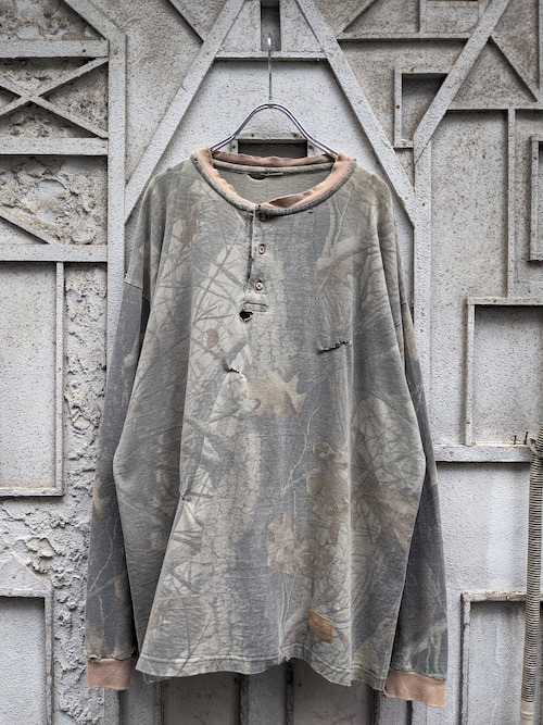 "REAL TREE" damage henery neck L/S