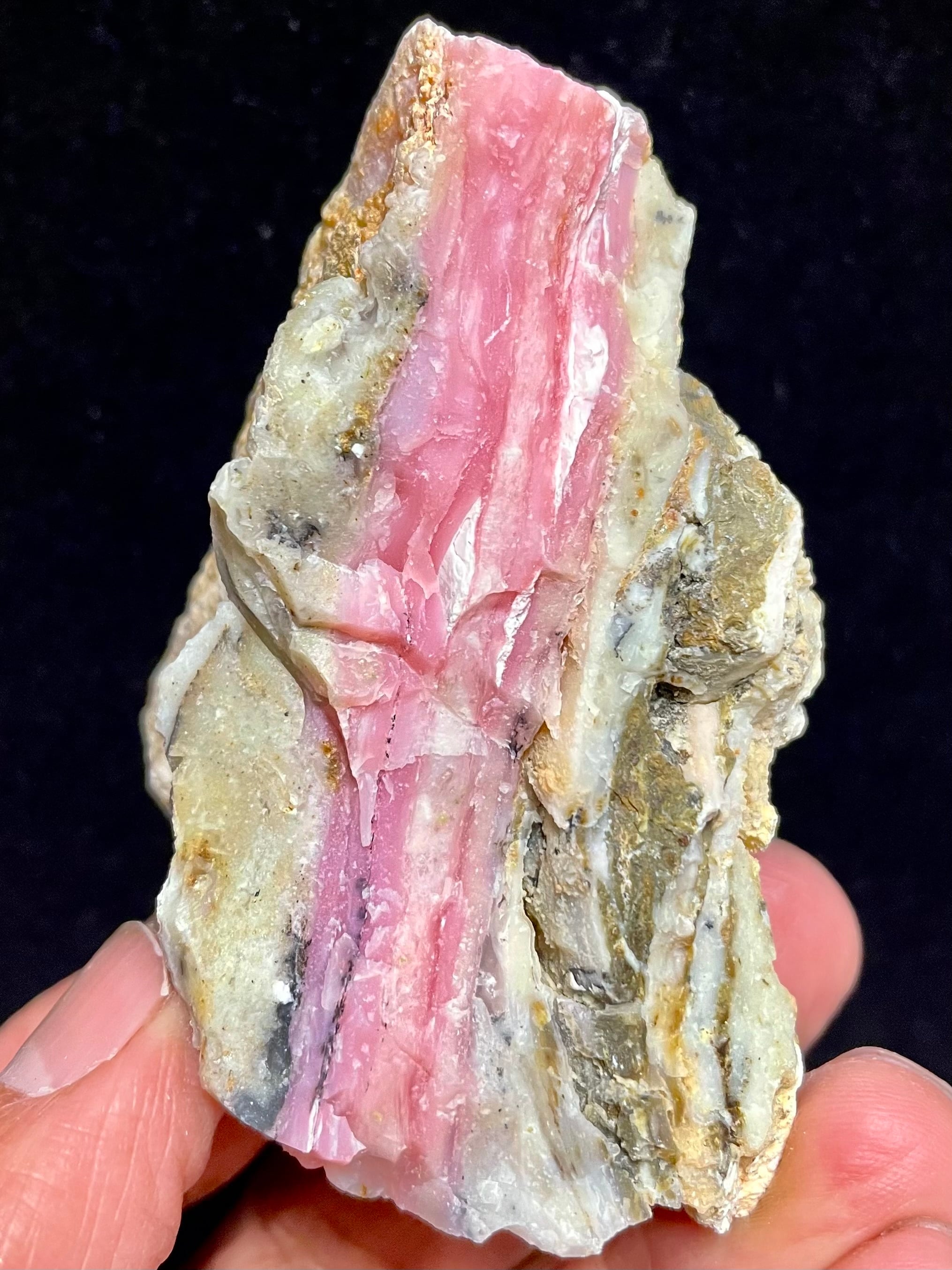 6) 慈愛と優美のピンク!ペルー産「アンデス・ピンクオパール」原石