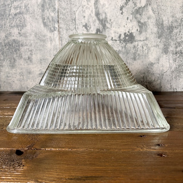 Vintage Holophane Prismatic Glass Square Dome Shade 10-5/8 inch #1 ホロフェーン プリズマティック スクエアドーム グラスシェード #1 刻印有 中古