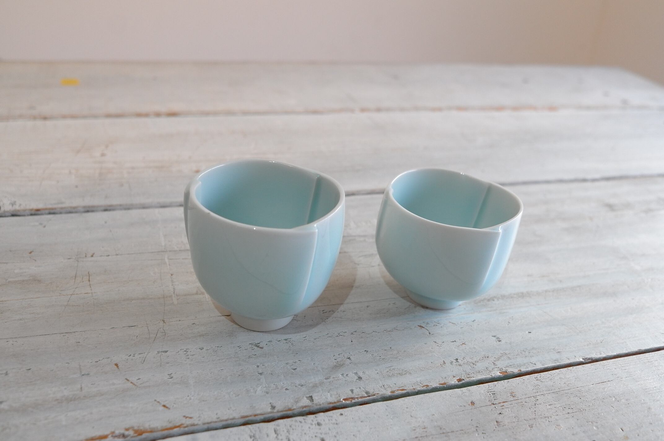 青白磁みつとじ湯呑み（小） 快山窯 美濃焼」1個 | SATOMART