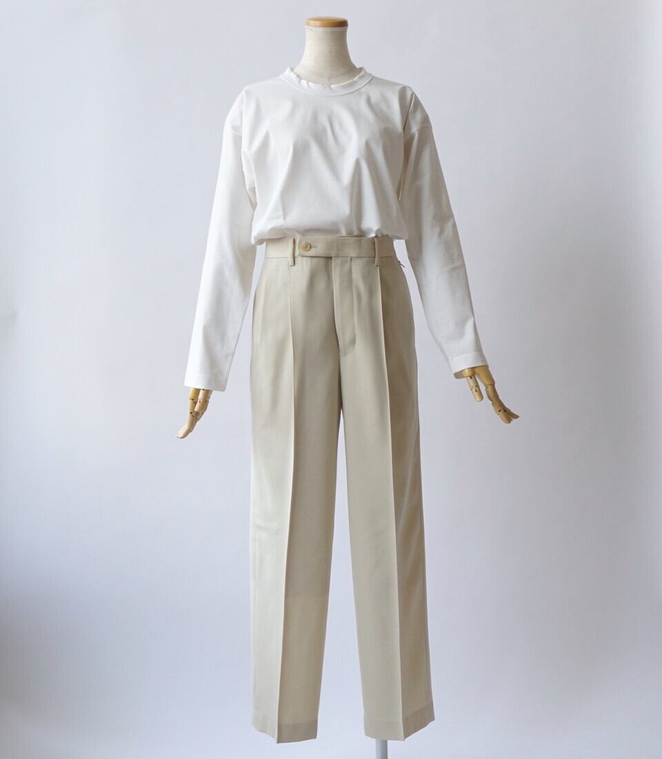 オーラリー LIGHT WOOL MAX GABARDINE SLACKS Light Wool Max Gabardine Slacks – La Garçonne