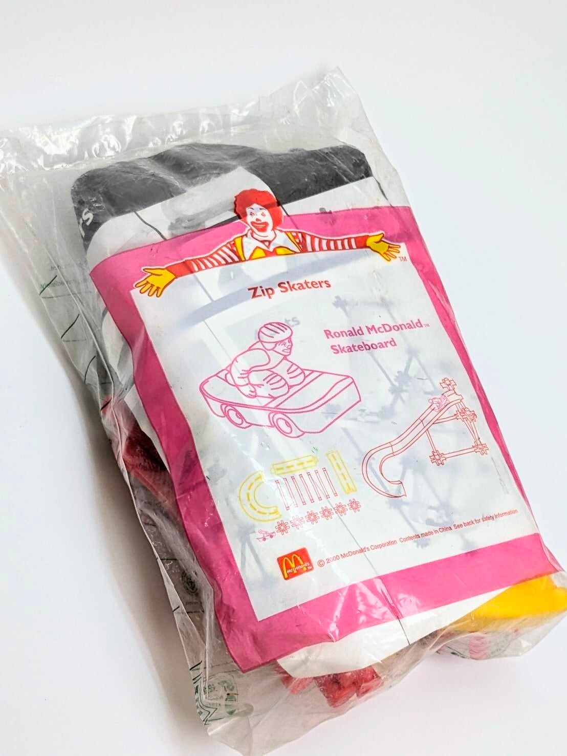 ☆VINTAGE JUNK☆ McDonald  2000年製 ★未開封★ Zip Skaters ドナルドマクドナルド(スケートボード)【マクドナルド ミールトイ フィギュア 】〚アメリカン雑貨 アメトイ〛