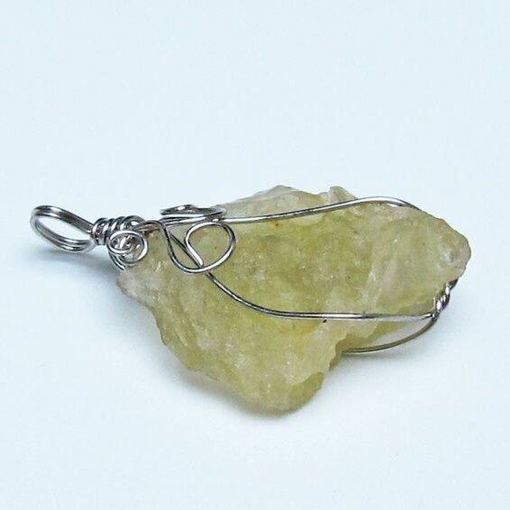 リビアングラス ペンダント 一点物 メール便可 112-13837