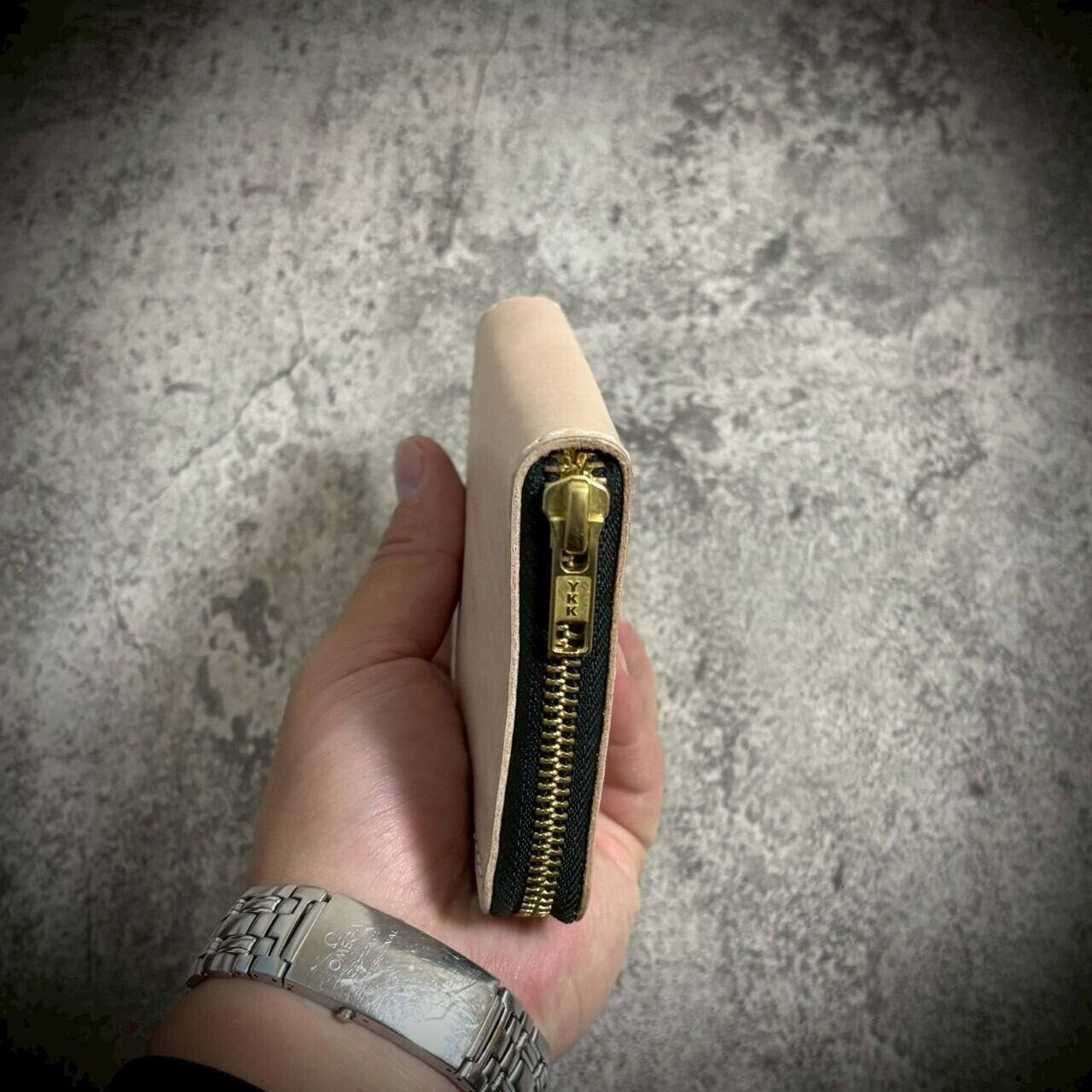 経年変化を楽しむ 総手縫い ミドルラウンドファスナー ウォレット 大