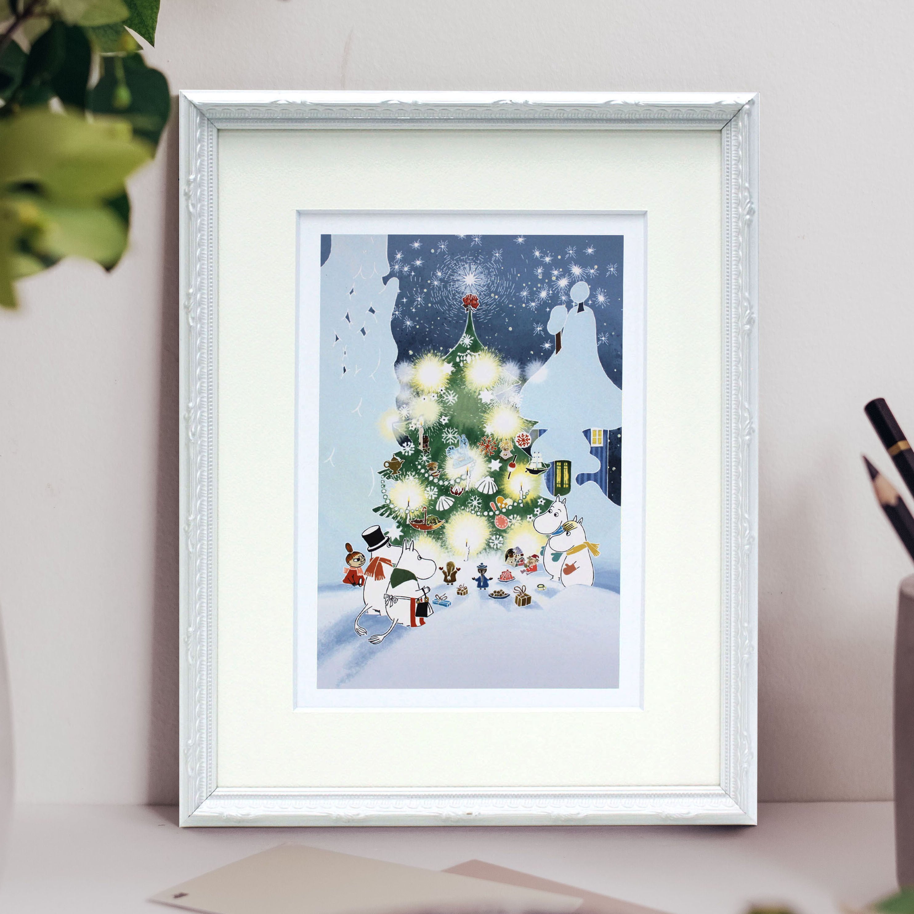 ムーミン 北欧 Postery 「ムーミン谷のクリスマス」送料無料 フレーム 展示用フック付アートポスター 絵画 インテリア アート