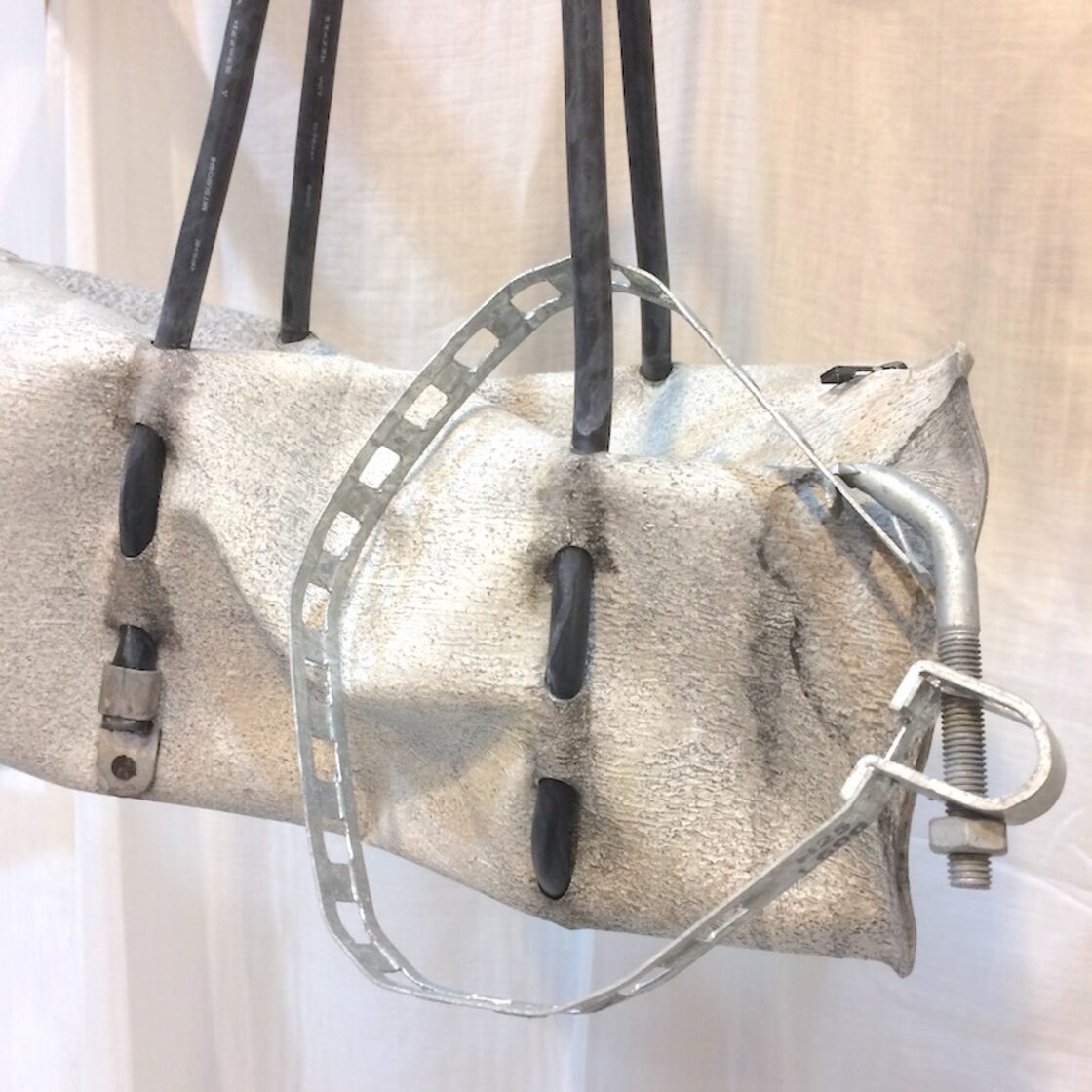 Kagari Yusuke ＜展示品＞電柱ボストン 都市型迷彩 | PAY ID