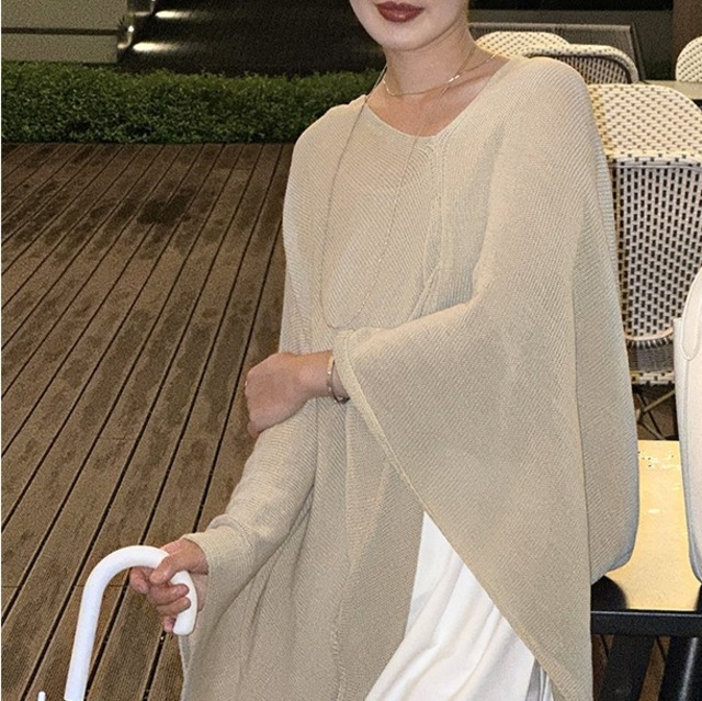 oversized asymmetric knit cape sweater （2color）＜t2484＞