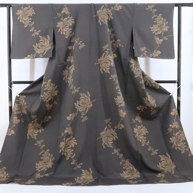 新品 単衣 池田重子 落款 乱菊 着物“始まりの記憶…乱菊に心奪われ息を 