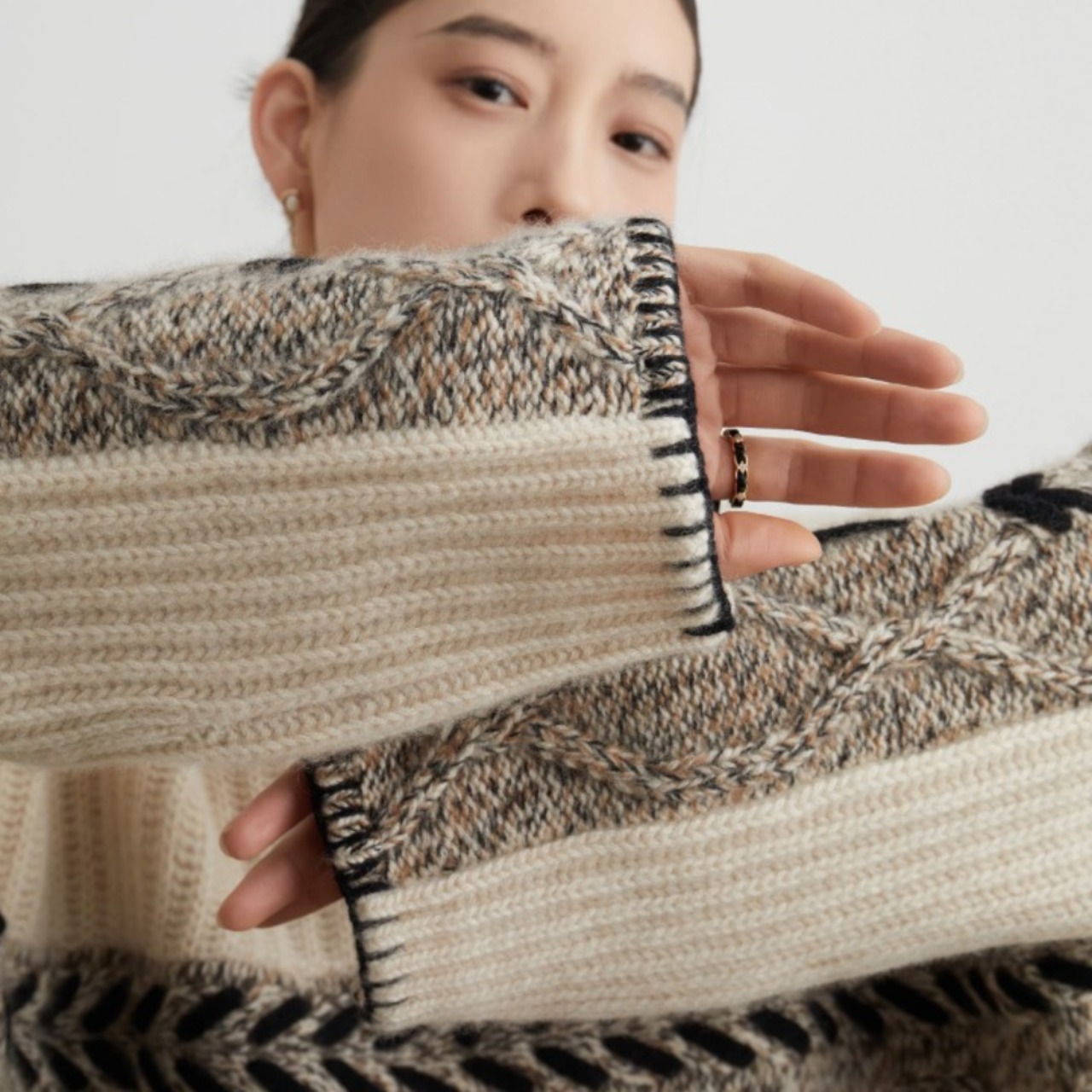 レトロステッチ クルーネック ニットセーター W01341