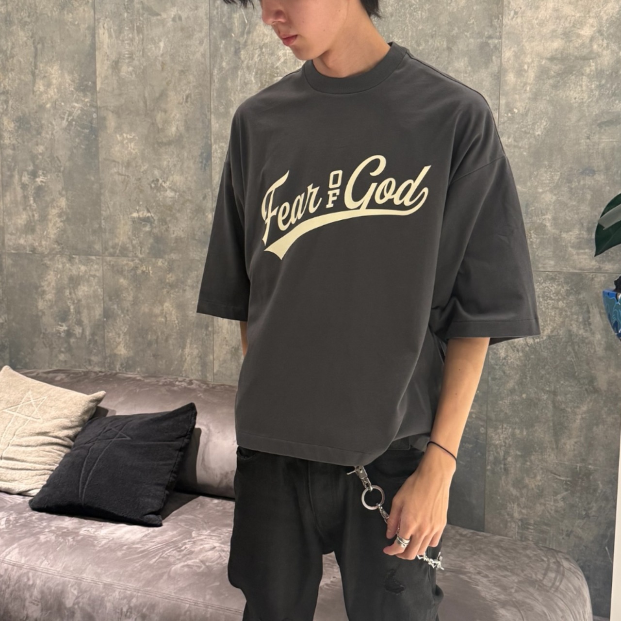 【ESSENTIALS】MERCH TEE - 9