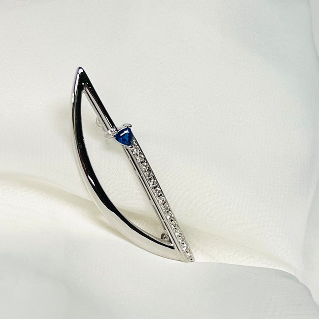 K14 Sapphire & Diamond Brooch