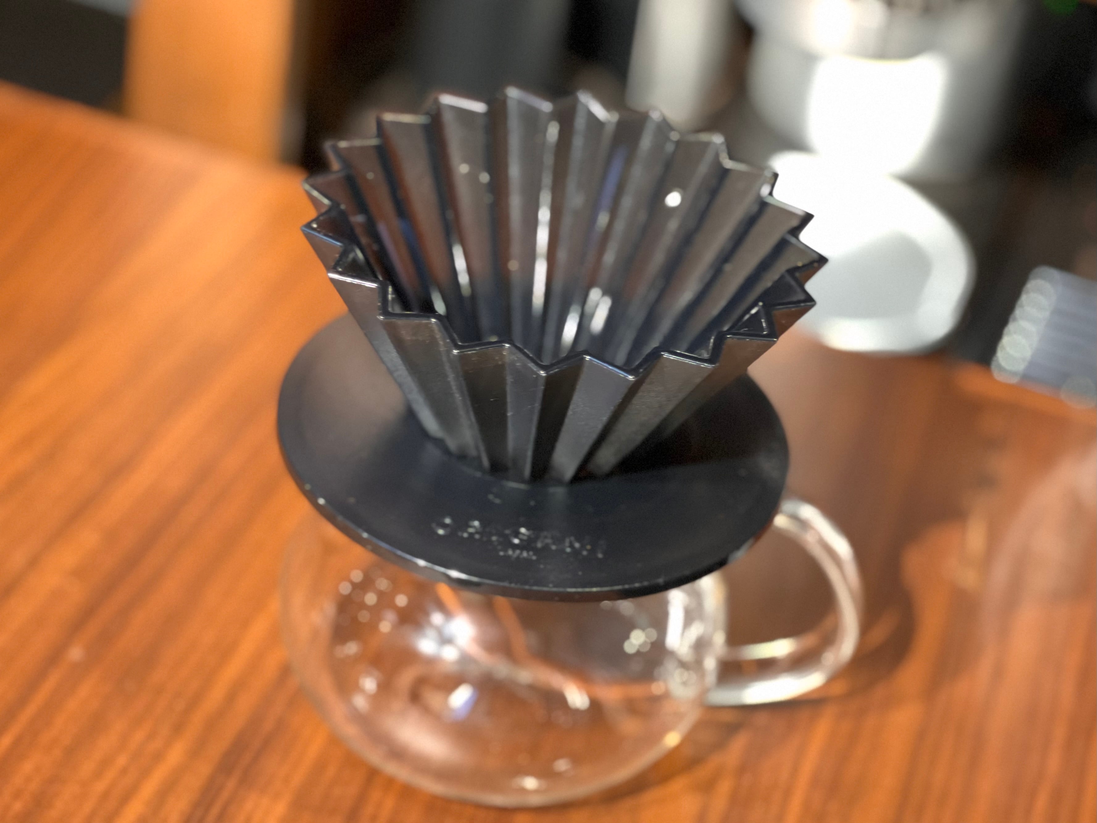 Origami ドリッパーホルダー ブラック | COFFEE LAB KOMAMEYA