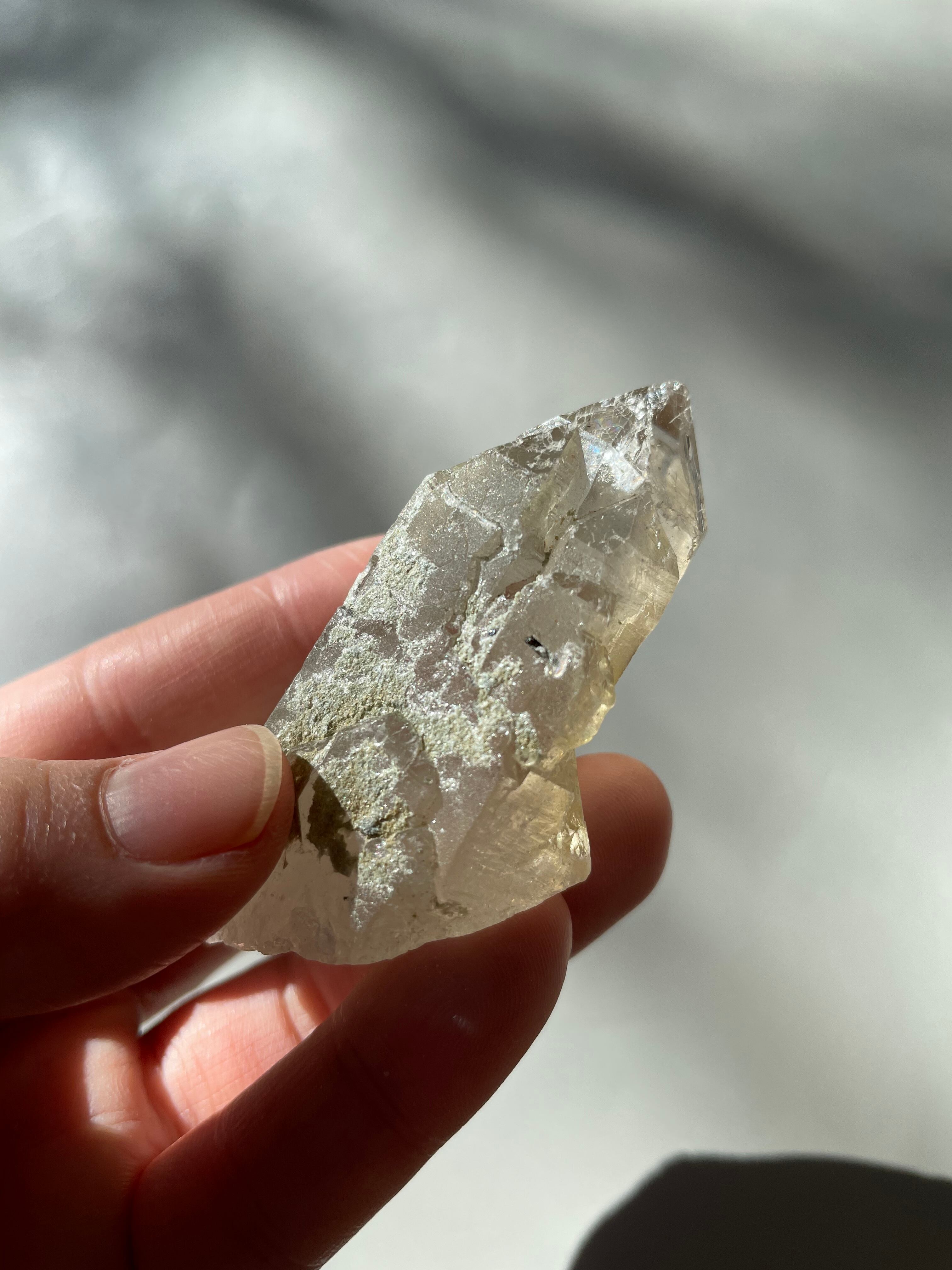 パキスタン　ギルギット　スカルドゥ産　ヒマラヤ水晶　カテドラル　長石