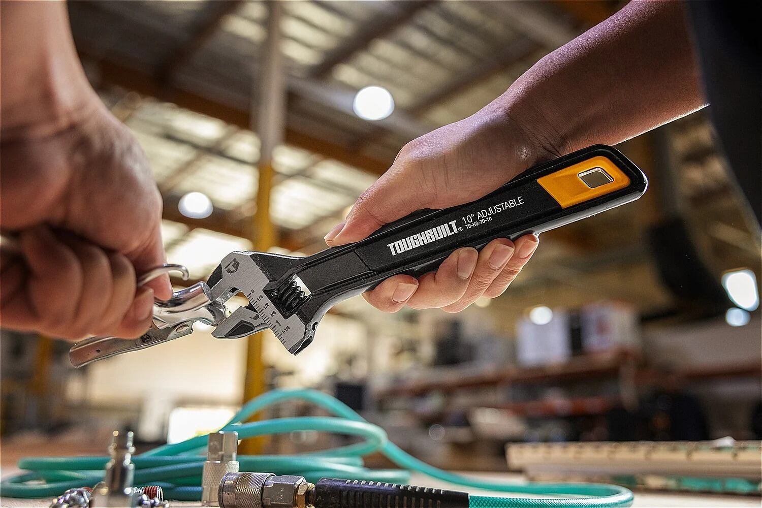 TOUGHBUILT／アジャスタブルレンチ10in | WHATNOT HARDWEAR STORE