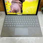 最新2022年式 Microsoft Surface Pro 7+ / Core i5-1135G7 / メモリ8GB / SSD256GB / ノートパソコン