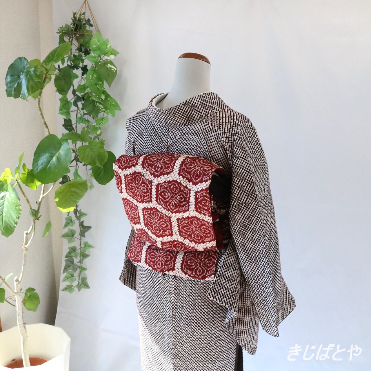 正絹 亀甲の総絞りのなごや | きじばとや