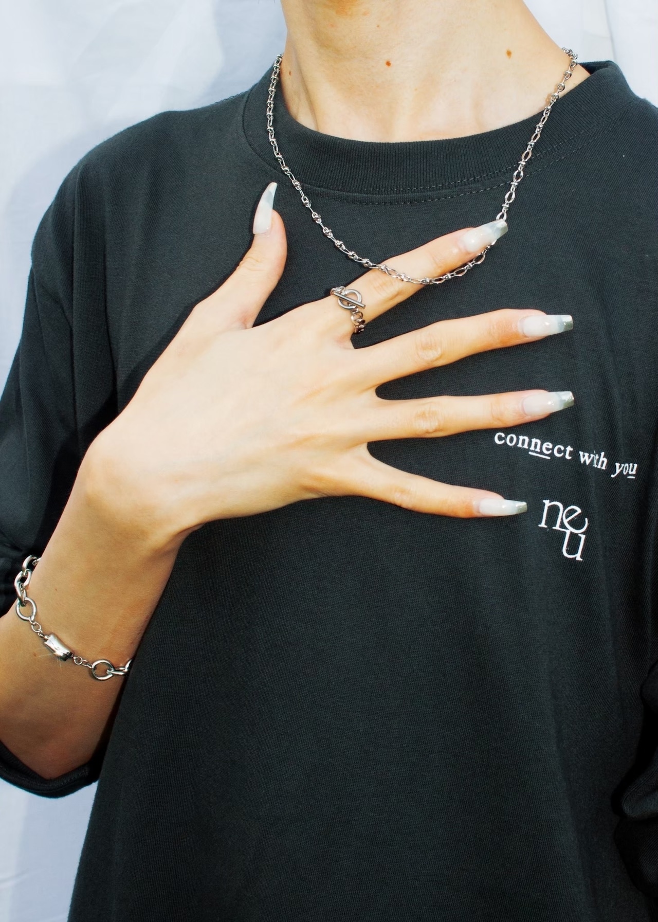 『花びらの勇姿』 petal chain necklace