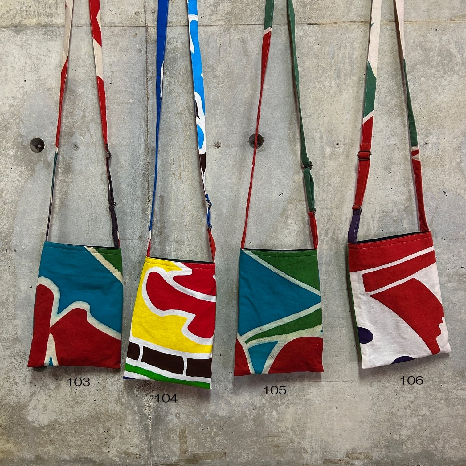 大漁旗 サコッシュB うみはくオリジナル | 海の博物館ミュージアムショップ