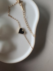 ブラックハートブレスレット