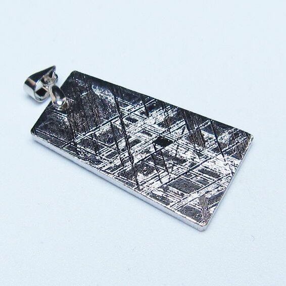 ギベオン ペンダント 隕石 メテオライト 一点物 おまかせ便 112-13467