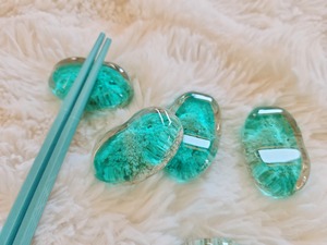 483.オーシャンレジンアート 箸置き(砂浜入り)