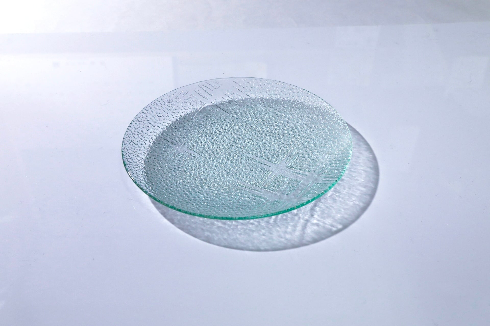 昭和型ガラス「いろり」　皿　円形　中（Φ150mm）