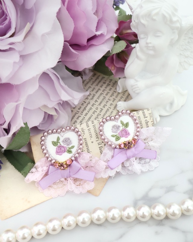刺繍ハートイヤリング・ピアス（アレルギー対応）【ライラック】