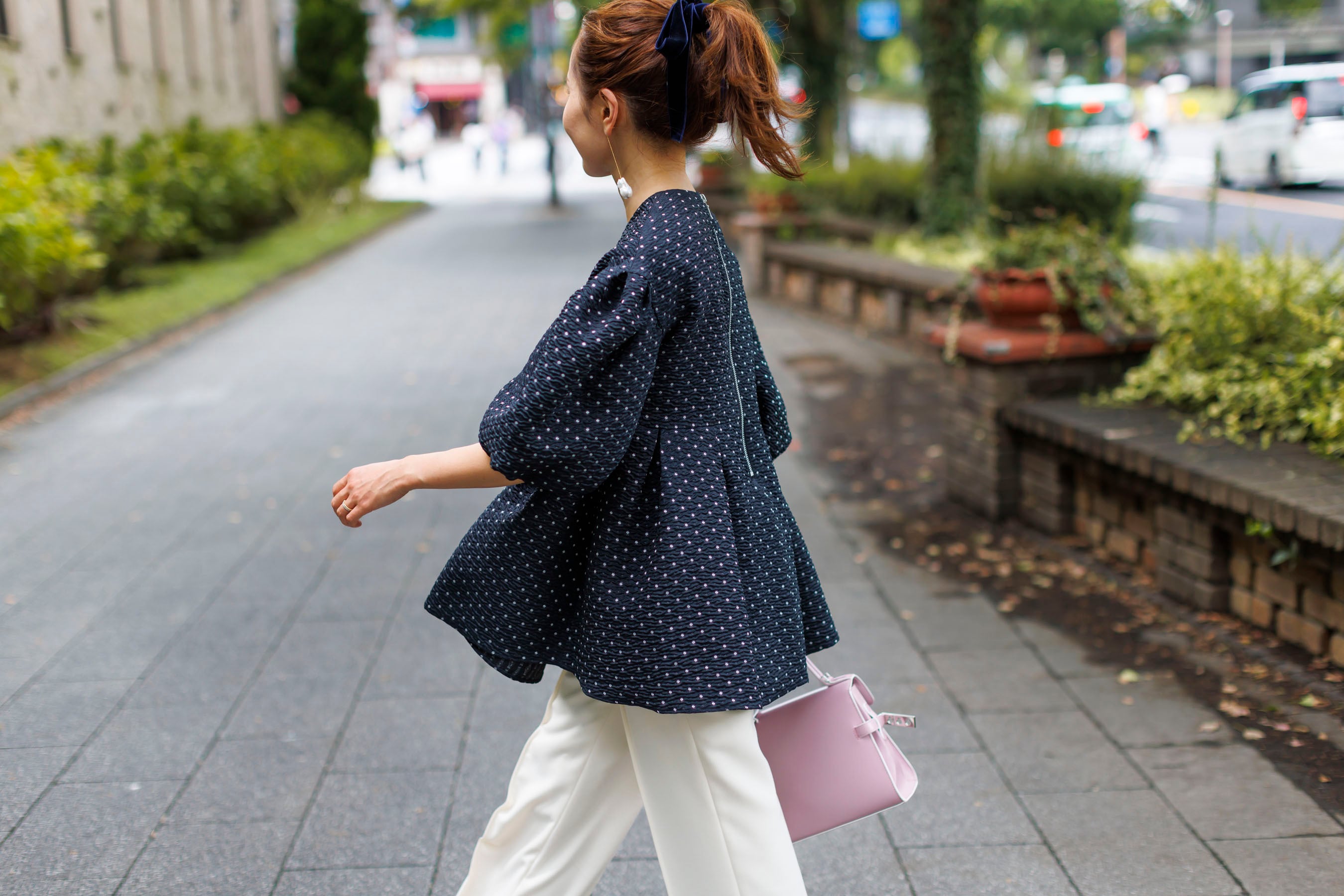 Dot jacquard blouse | Bluelea