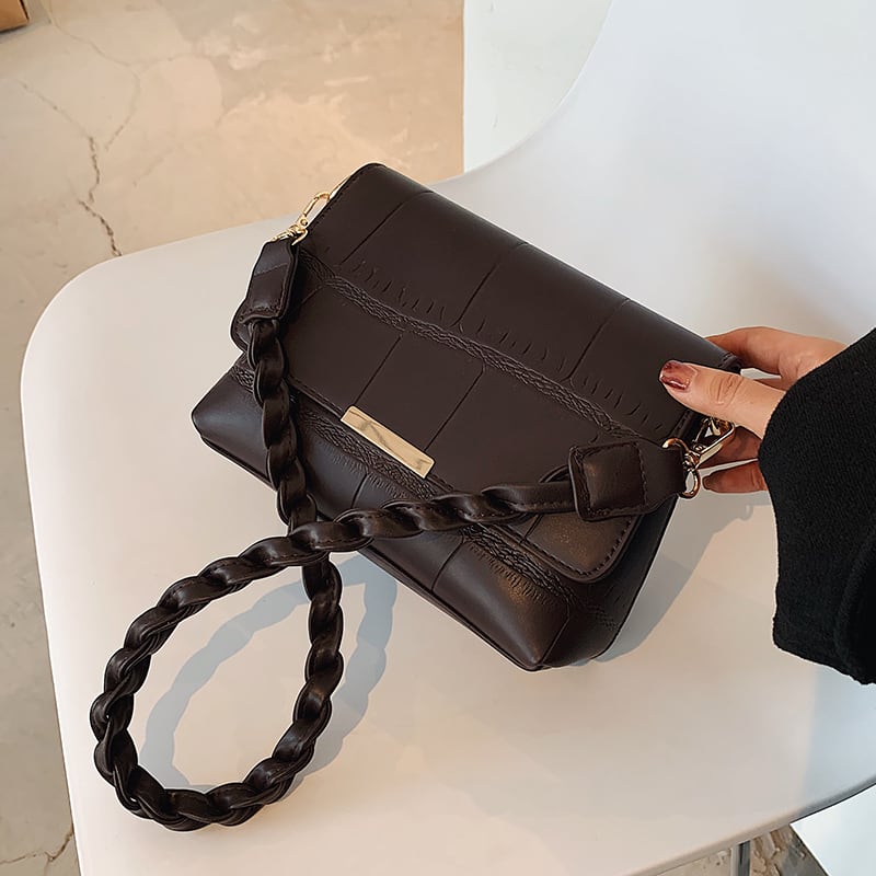 秋冬レトロスモールバッグレディースバッグ2020新しい流行のファッションワイルドインメッセンジャーバッグネットレッドワンショルダーアームピットバッグ Tiancai_Wing_Bag53535976459