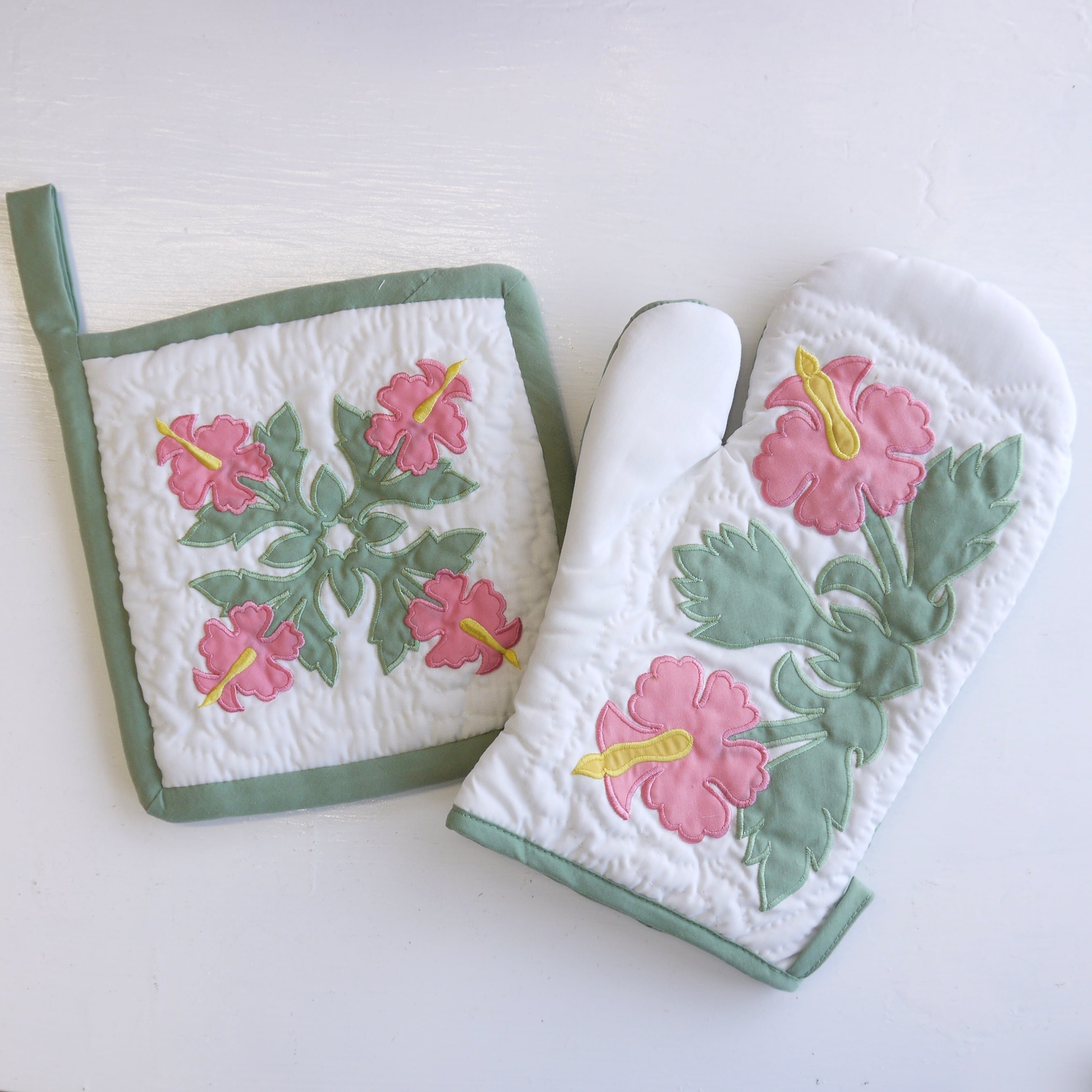 ★ハワイ直輸入★ハワイアンキルト ハイビスカス 鍋敷き&ミトンセット/キッチンセット<ピンクハイビスカス>