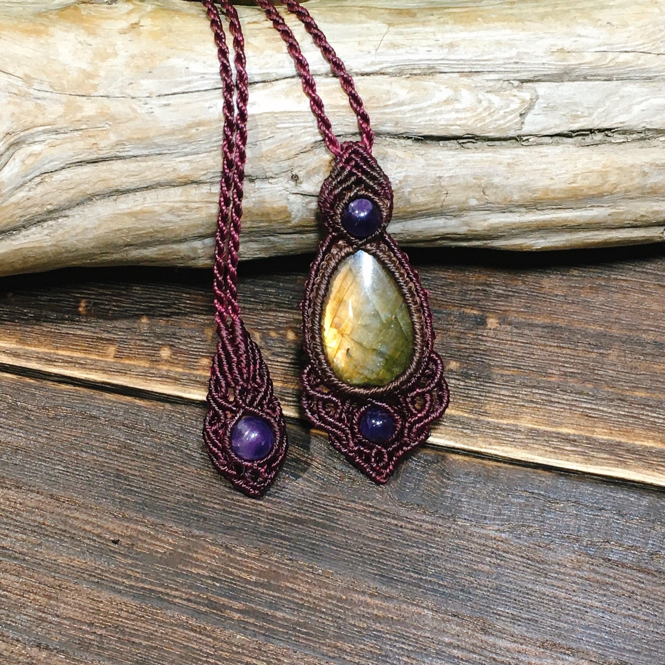 ラブラドライト アメジスト マクラメペンダント T88 | Trickster