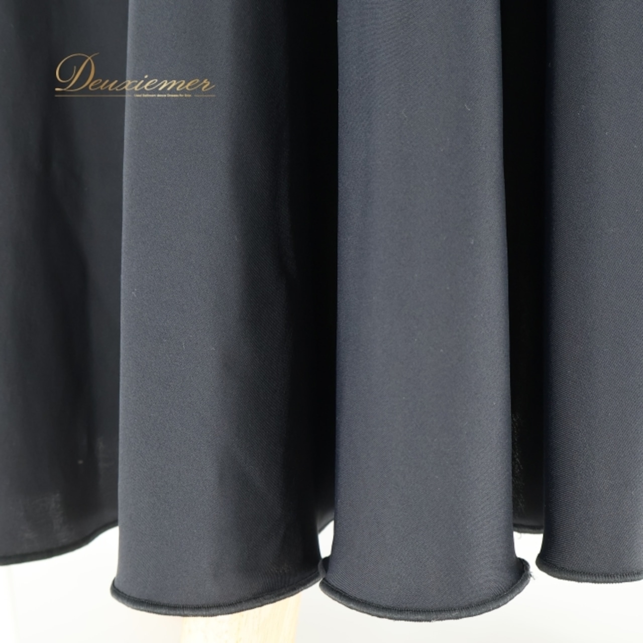 フラメンコ 衣装 チャコット Chacott ファルダ スカート 黒 無地 スペイン製 伸縮 ストレッチ レッスン 練習着 ダンス パーティ 発表会 ブラック系 黒スカート フラメンコ スカート ダンス衣装 ストレッチ素材 スカート Mサイズ 無地スカート 発表会衣装 パーティー用スカート レッスンウェア ダンスレッスン ファルダ ステージ衣装 ブラック系