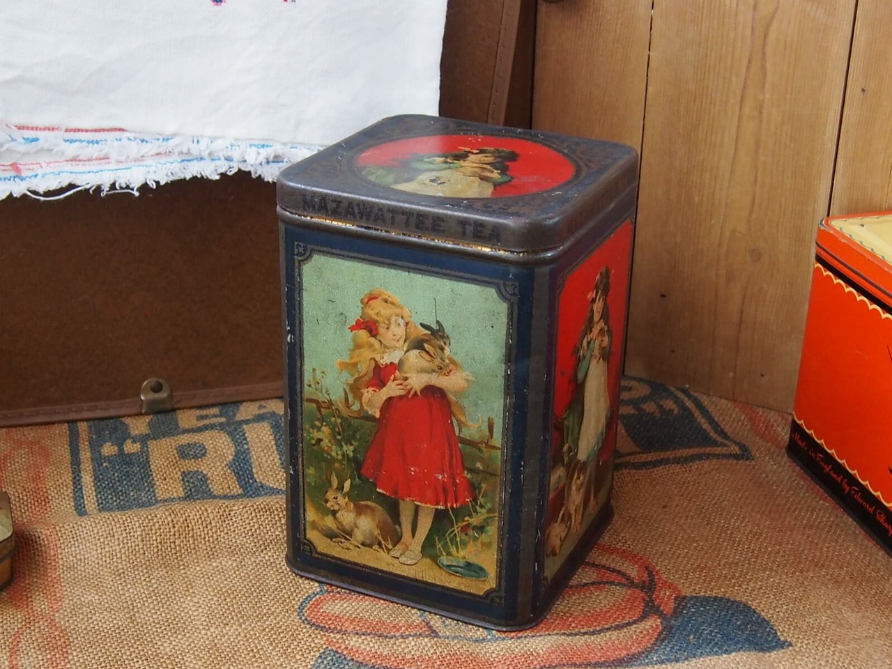 イギリスアンティーク　紅茶缶　MAZAWATTEE TEA