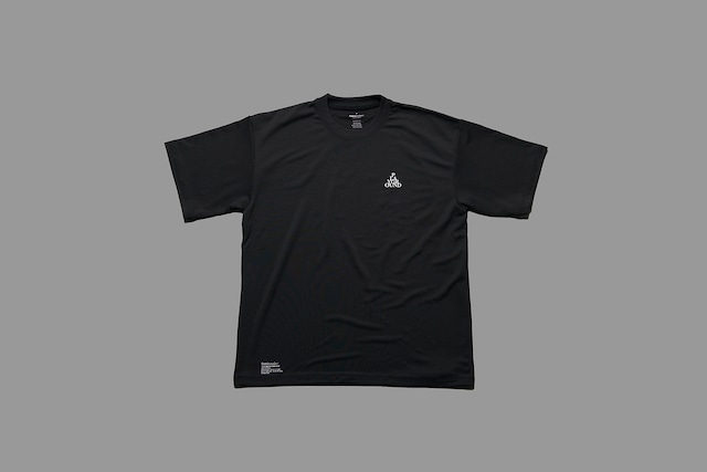 FreshService Sport x PLAYGROUND CREW NECK T | BLK