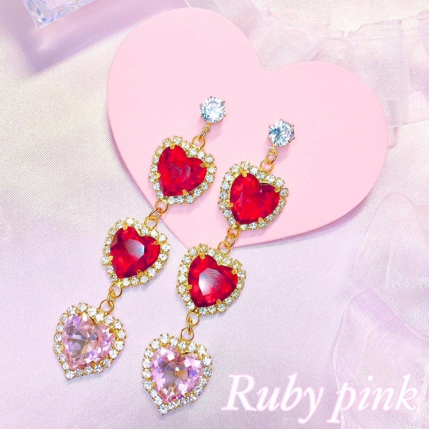 限定】クリスタルビジューハートピアス | p.i.i