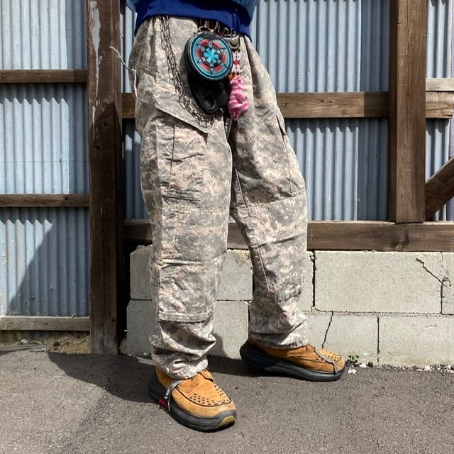 アメリカ　ミリタリー　軍物　迷彩　カーゴパンツ　ベージュ　メンズ