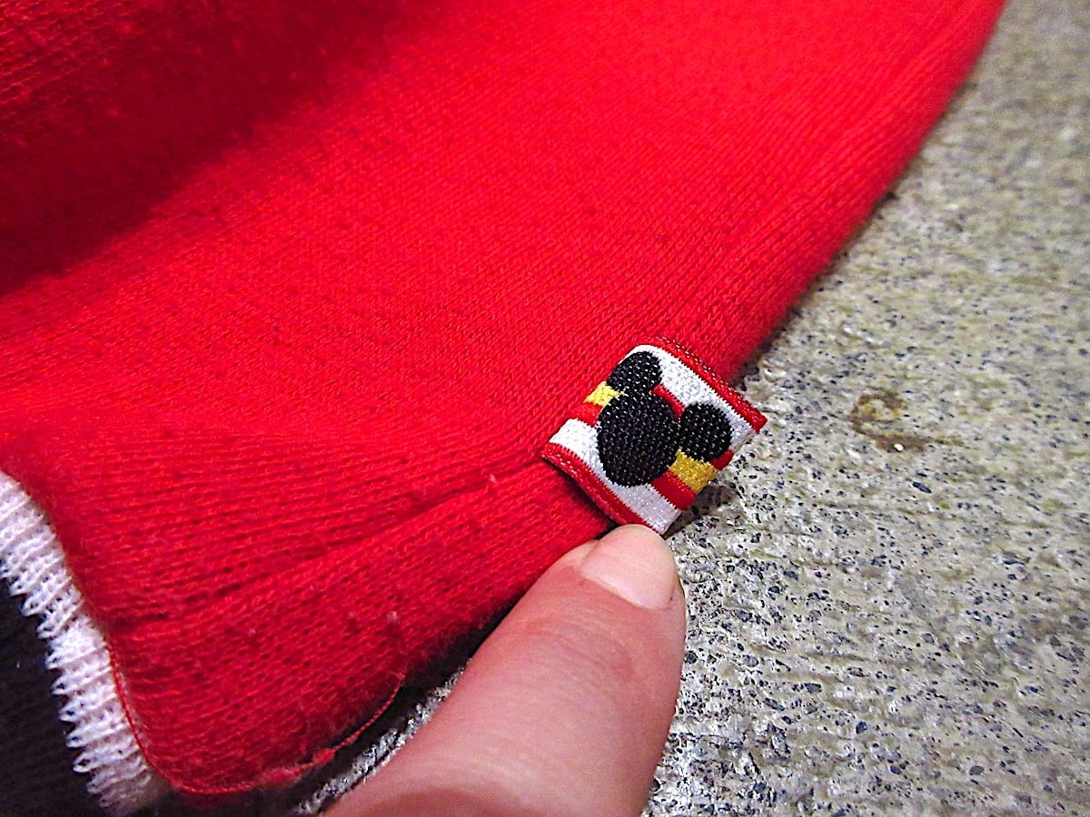 ビンテージ90's○キッズミッキーマウス刺繍入りスウェット赤size 10/12