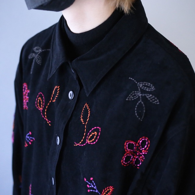 "刺繍×葉花" loose silhouette black fake suede shirt