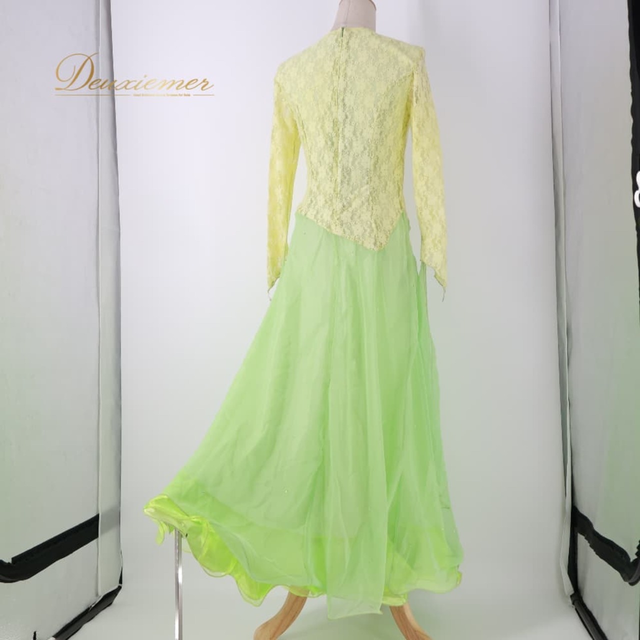 社交ダンス 衣装 prima boutique プリマブティック ドレス ワンピース グリーン系 花 花柄 レース 緑 黄緑 長袖 明るい 華やか かわいい ダンス衣装 イベント ステージ 練習 レッスン パーティー おしゃれ 透け感