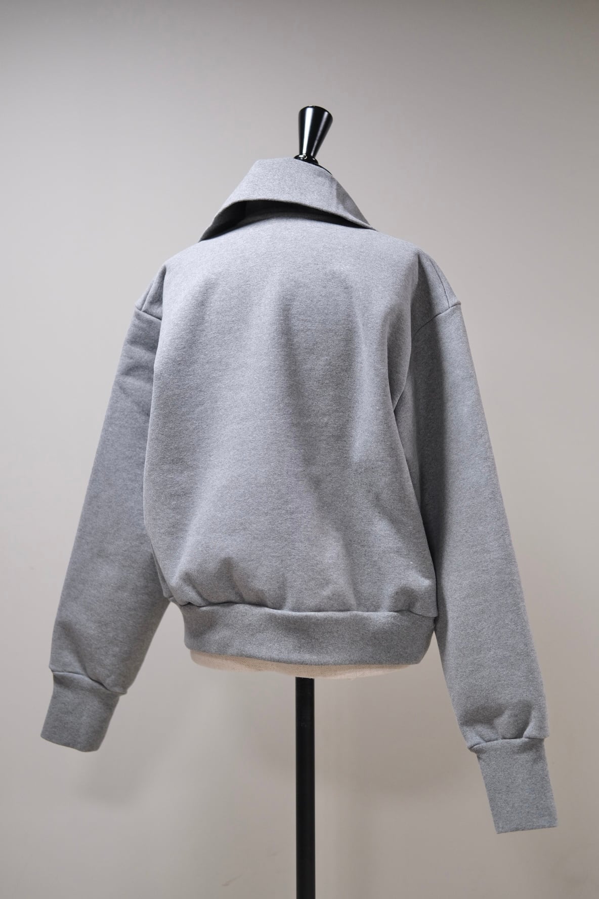ジュンミカミ　グレー ハーフジップ JUN MIKAMI】 ハーフジップP -grey- | loop