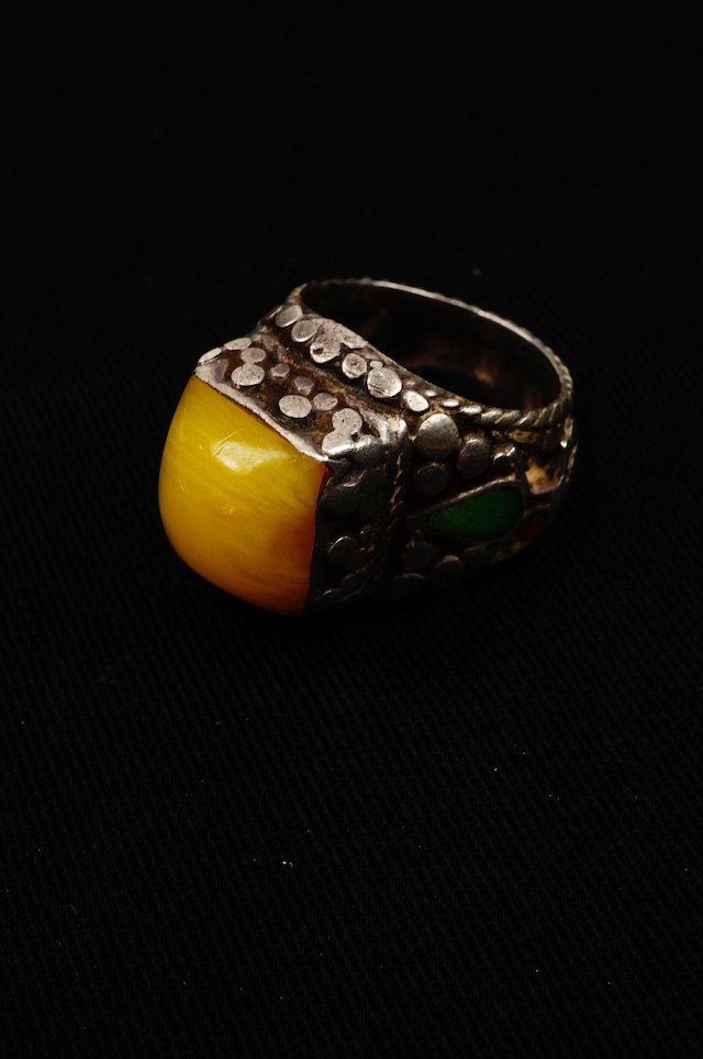Vintage Antique Series / Vintage Yellow Turquoise Ring
