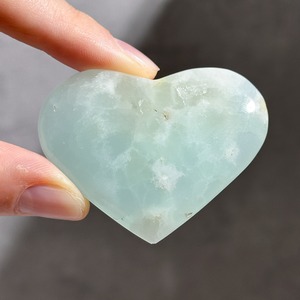 カリビアンブルーカルサイト ハート 21◇Caribbian Blue Calcite◇天然石・鉱物・パワーストーン