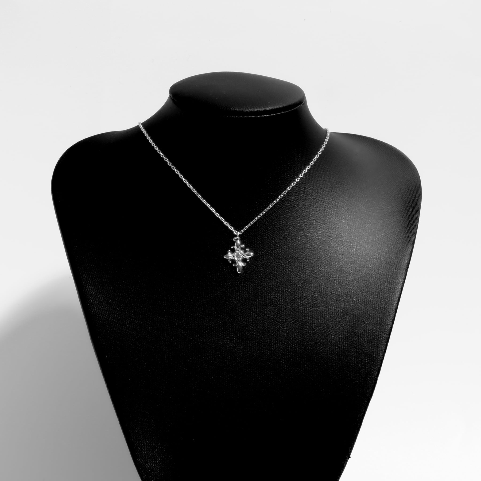 S925 Zirconia cross diamond necklace SILVER | BLACK CLAW「ブラック
