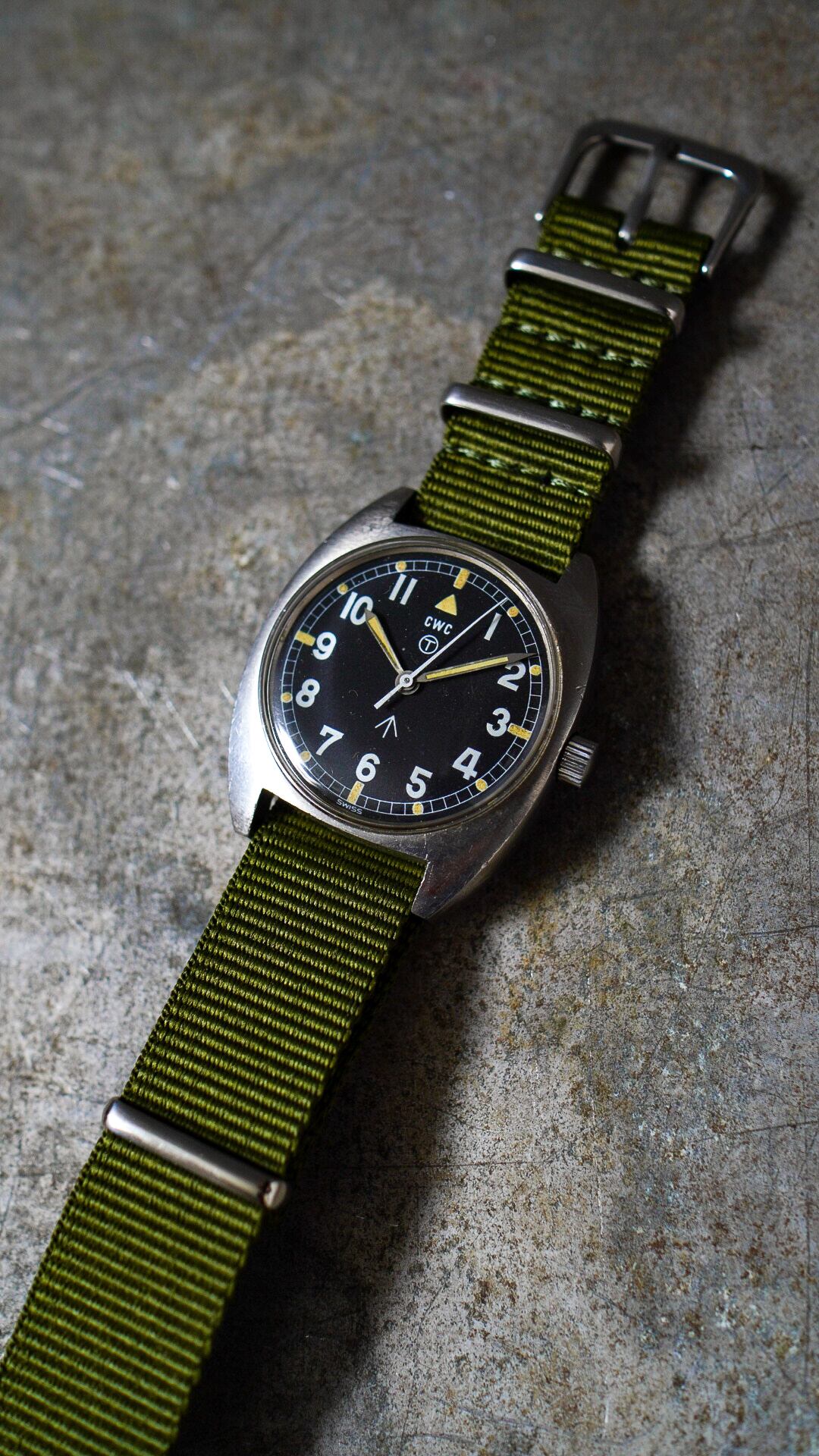 1976】CWC イギリス軍 W10《British Army 軍用時計 実物 ミリタリー 