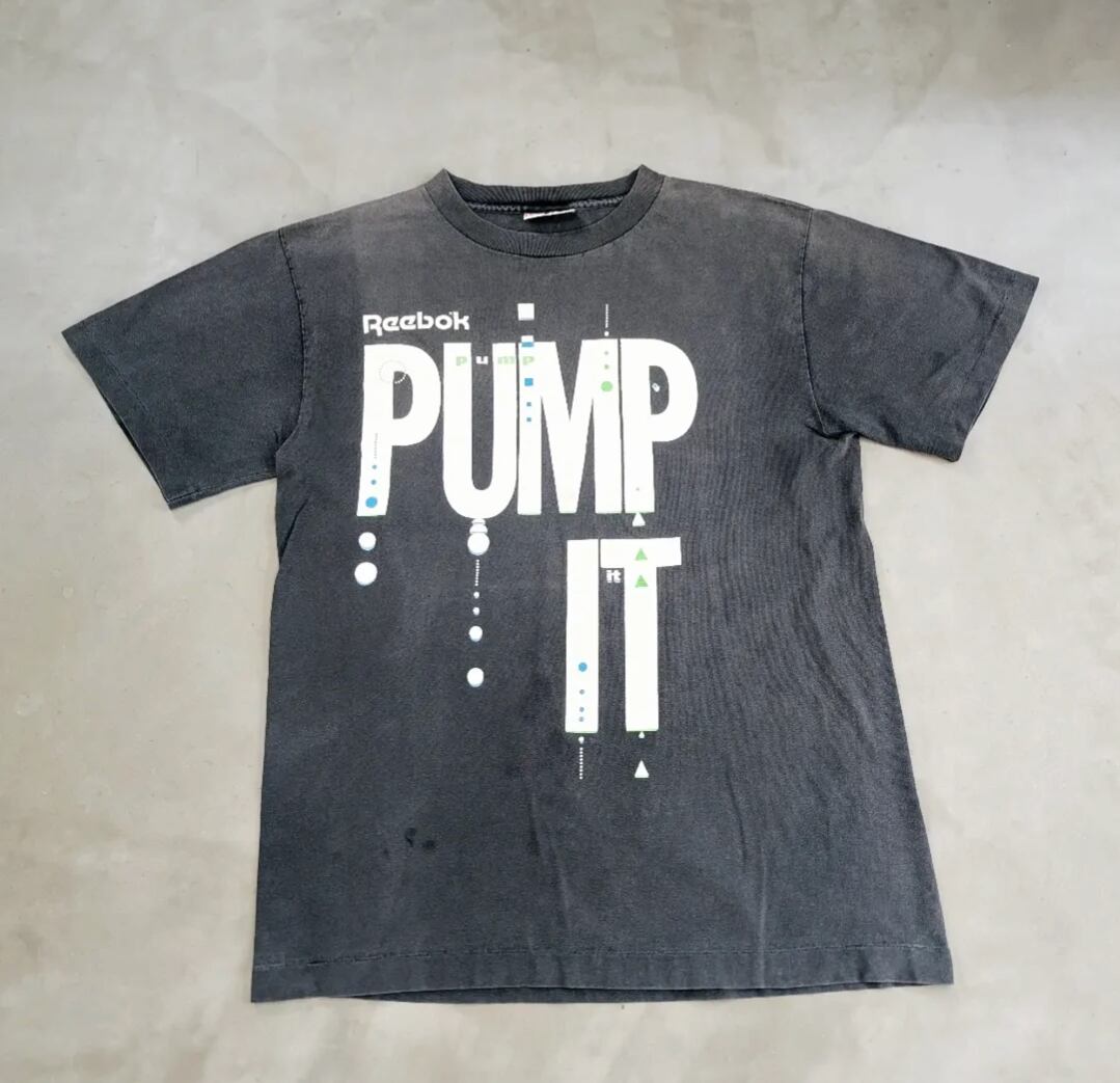 墨黒!! 90s reebok sport ❝ pump it ❞ print tee 小岩店